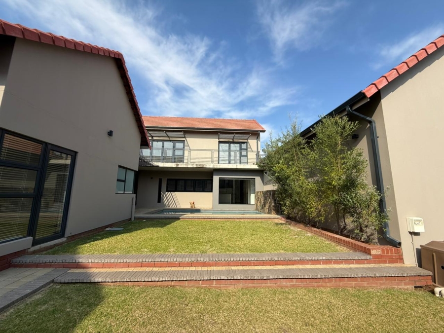 To Let 4 Bedroom Property for Rent in Wild Olive Estate Free State